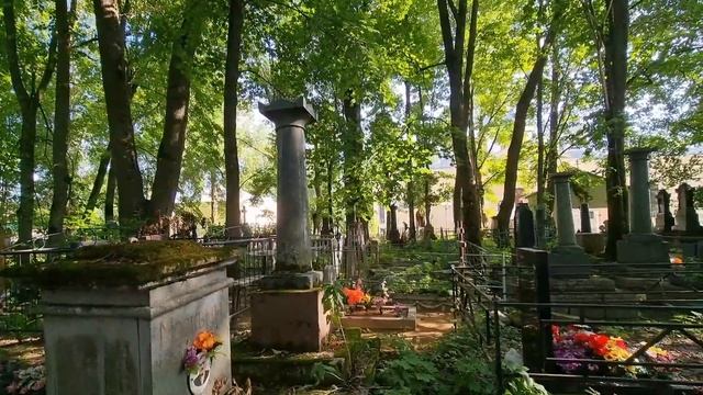 Некрополь XVIII- XIX в.в села Путилово смотреть онлайн