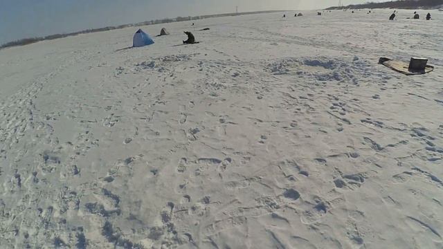 Р.Томь г.Юрга ловля плотвы!(4) смотреть онлайн