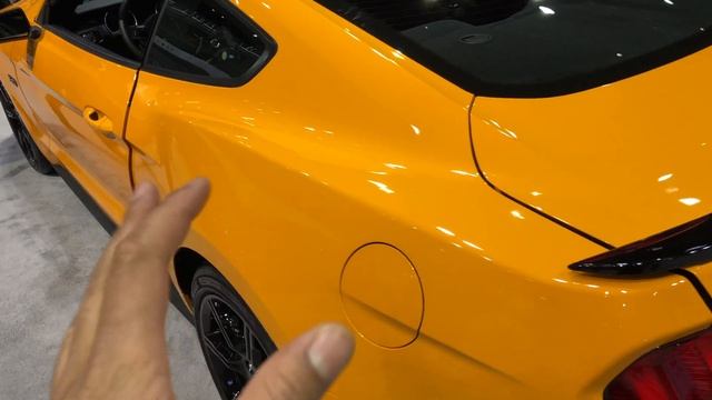 FORD MUSTANG - HOW TO OPEN GAS CAP/FUEL DOOR смотреть онлайн