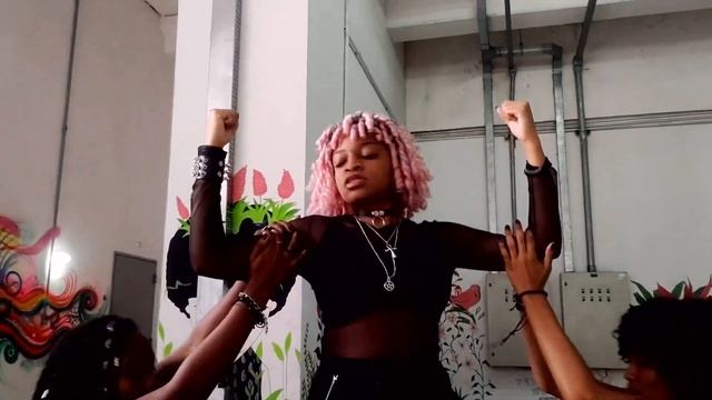 [KPOP IN PUBLIC] (G)I-DLE - TOMBOY | Dance Cover by ROCK(y)BLUE from Brazil смотреть онлайн