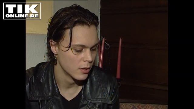 Ville Valo very young: Funny HIM press conference in Hamburg (2000) смотреть онлайн