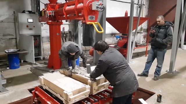 Смеситель ХТС непрерывного действия Omega310P 6-12т/ч с вибростjлом | РУСЛИТТЕХ смотреть онлайн