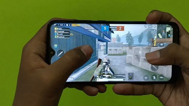 Redmi 8 Gaming Test (PUBG + Call of Duty) смотреть онлайн