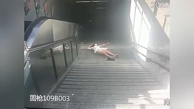 НЕСЧАСТНЫЕ СЛУЧАИ #7 смотреть онлайн