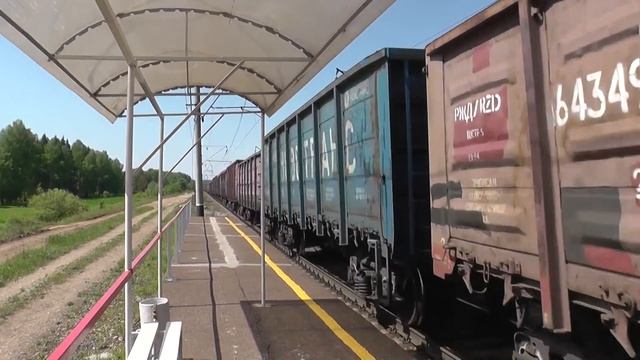 "Электричка". Прибытие пассажирского поезда на остановочный пункт смотреть онлайн