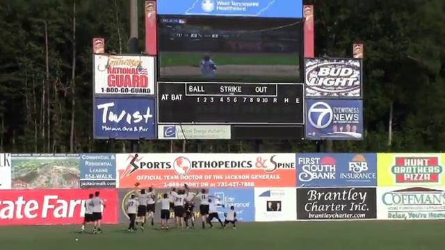 Generals react to Felix Hernandez's Perfect Game смотреть онлайн