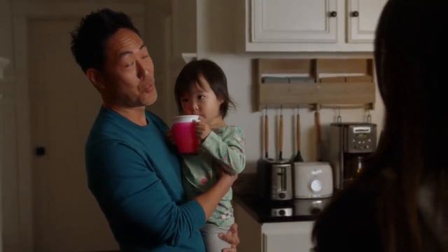 911 6x01 | Chimney offers Maddie to stay the night смотреть онлайн