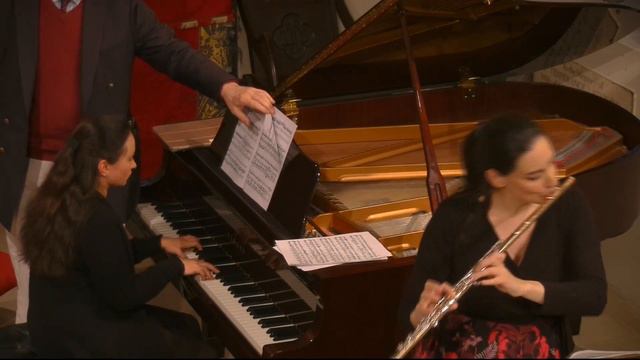 Noemi Gyori (flute) plays Doppler: Hungarian Pastoral Fantasy Op 26 смотреть онлайн