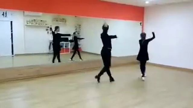 Я пошла на бальные танцы? Танец "Ча-ча-ча" смотреть онлайн