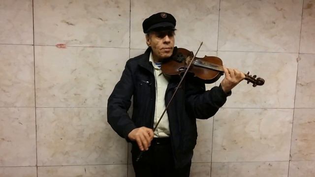Уличные музыканты. Питерское метро
