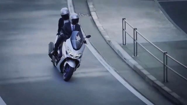 Suzuki Burgman 400cc 2022 | The scooter's engine a strong power смотреть онлайн