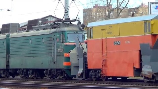 ВЛ10у-218 с снегоуборочной машиной ПМС-332 смотреть онлайн