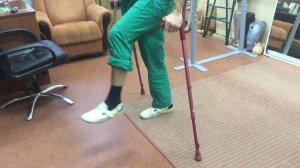 Учимся ходить на протезе. Первые шаги на протезе бедра.