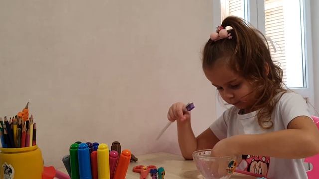 Распаковка коробочки май литл пони колечко . кристальные пони. Настя распаковывает коробочку смотреть онлайн