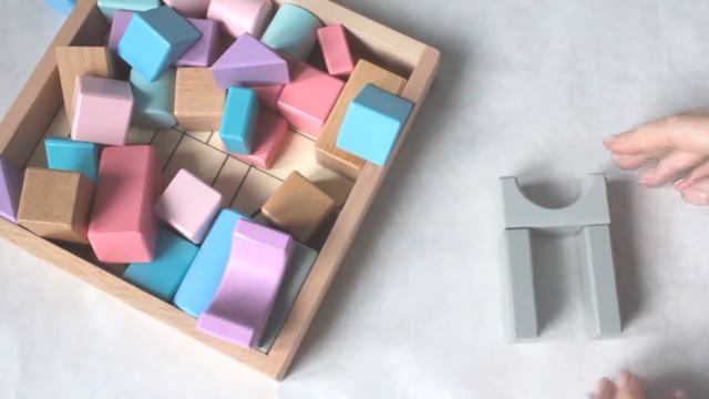 Деревянный конструктор из 35 больших деталей RDI-D081a