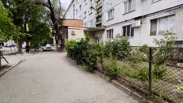 ТАКИЕ БАЛКОНЫ ОПАСНЫ? Где находятся самые необычные балконы в России? смотреть онлайн