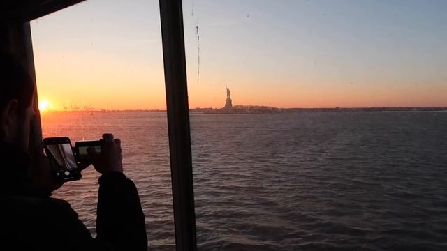 День в Нью-Йорке и утро в Париже | Первый раз в США смотреть онлайн