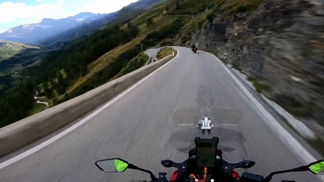 Honda NC750X cornering with Versys 650 // RAW footage смотреть онлайн