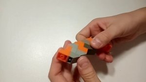Как легко сделать керамбит из лего за 2 с половиной минуты...