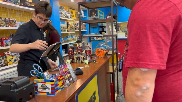 США Снова в Лего магазине/Нашли польский магазинчик с колбасой и варениками. смотреть онлайн