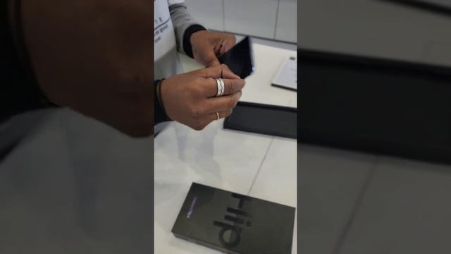 SAMSUNG GALAXY Z FOLD 4 || Z FLIP 4 || GET FREE WATCH ⌚ || FIRST IMPRESSION || AMI'S TECH || 😎😎🎁 смотреть онлайн