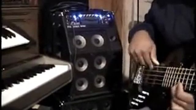 James Ross @ Bassman Mike Pugh - Phil Jones Bass Amps & Cabs смотреть онлайн