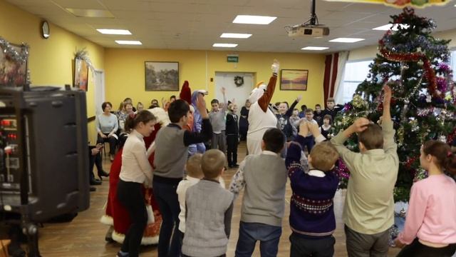 Новогодний праздник в школе - интернат «Развитие» смотреть онлайн