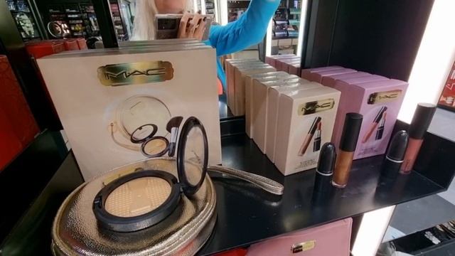 МАС .Новинки косметики. Идеи подарков на Новый год. смотреть онлайн