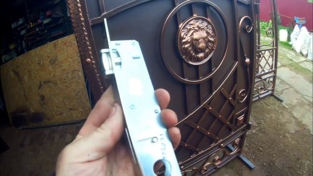 Замок в кованую калитку. Как всегда своими руками. Холодная ковка.