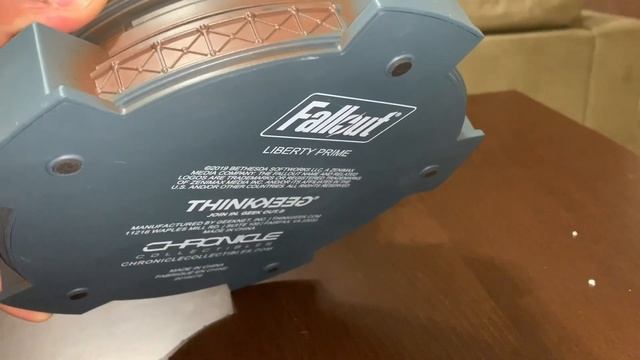 Fallout - Liberty Prime 15" Statue Unboxing смотреть онлайн