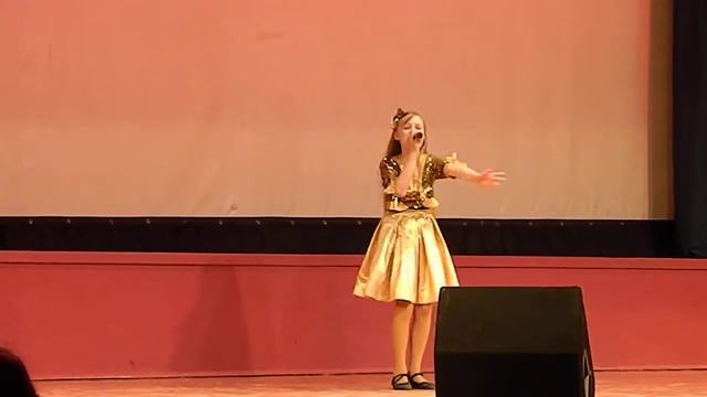 Исполняет Шмелева Анастасия. Песня: Нарисую мир. 2016 год смотреть онлайн