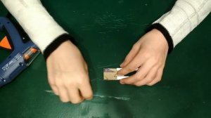 Как сделать пистолет из бумаги который стреляет