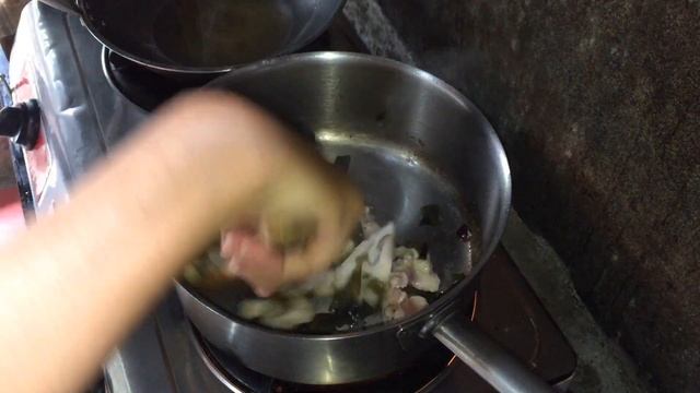 Miyeok Guk (Chicken Seaweed Soup| Teresita Agbayani
