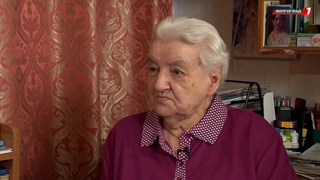 СТАЛИНГРАДСКИЙ ЭКСКУРСОВОД [на Мамаев Курган в 1948 году водила экскурсантов] смотреть онлайн