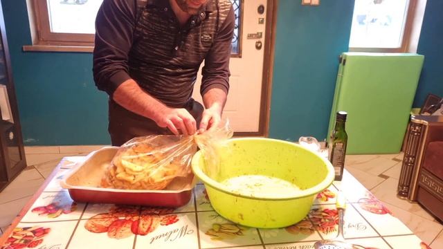 Картошка в духовке рецепт. Potatoes in the oven. смотреть онлайн