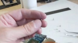 когда замена термопасты не помогает. старый ноутбук греется.