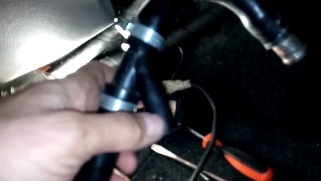 Замена шлангов отопителя УАЗ Патриот 2009 Часть 2 смотреть онлайн