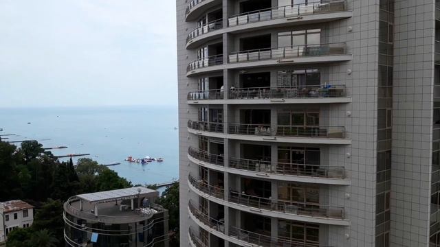 Сочи. Приморский парк. Пляж Маяк. ЖК Александрийский маяк. Сентябрь 2022 года. смотреть онлайн