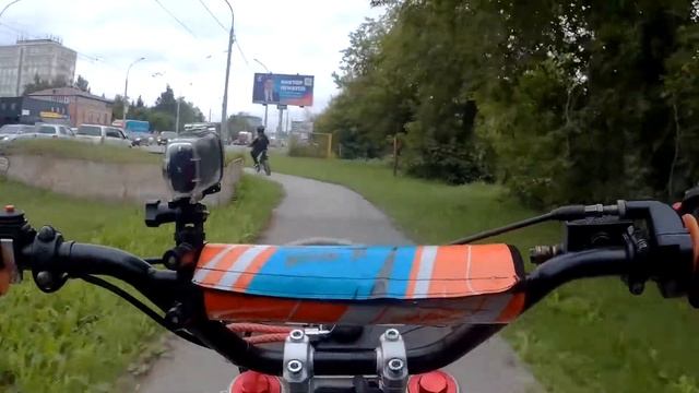 НА ПИТБАЙКАХ ПО ГОРОДУ | ИЩЕМ ПОЛИЦИЮ смотреть онлайн