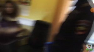 Сотрудник полиции забрал комп Гриферши Вики #13 видео про других блогеров