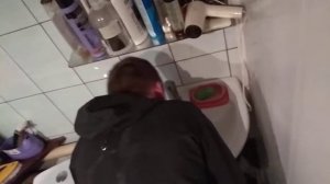 Сломал нос жесть кровищи полно