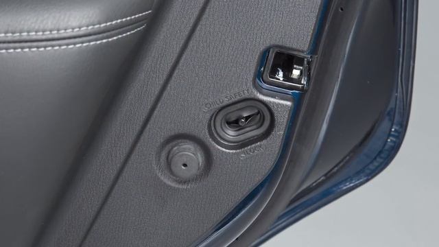 2022 INFINITI QX80 - Child Safety Rear Door Locks смотреть онлайн