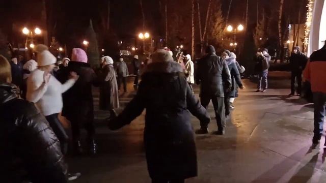 Я пив і ти пила!!!Народные танцы,парк Горького,Харьков 2021!!! смотреть онлайн