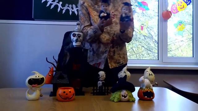 Trick or treat Стих с переводом. смотреть онлайн