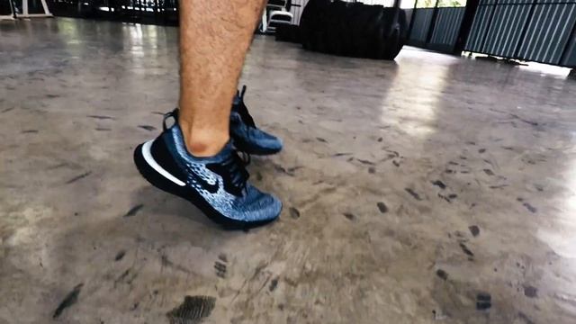 Mini Review Nike Epic React Cookie and Cream on foot or Nike Epic react Oreo смотреть онлайн