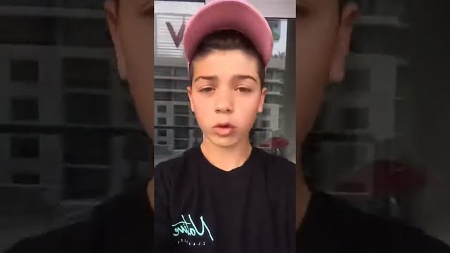 Jacob Sartorius vs Joey Birlem vs Tyler Brown смотреть онлайн