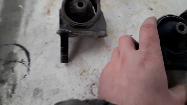 Заміна задньої подушки мотора Geely MK смотреть онлайн