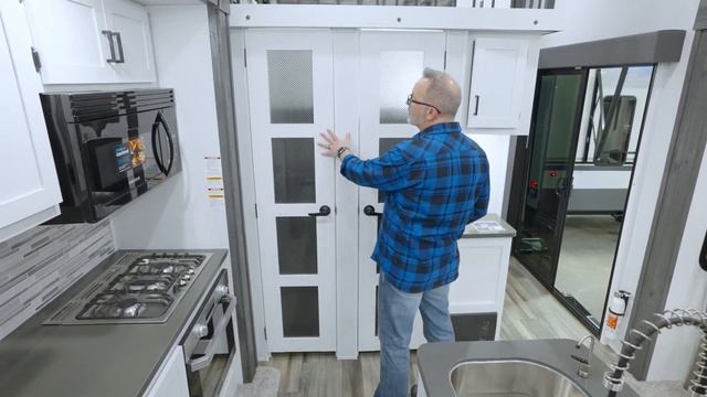 2023 Keystone Retreat 39FLFT | RV Review