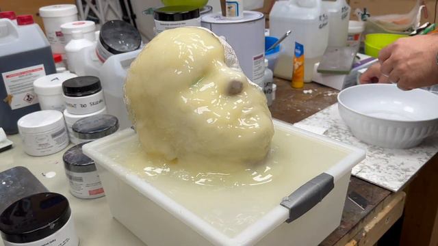 Výroba silikonových forem masek - body cast - odlitek obličeje смотреть онлайн