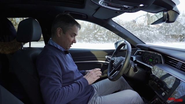 Audi e tron par 59 900 eiro. Braucam lādēt! смотреть онлайн